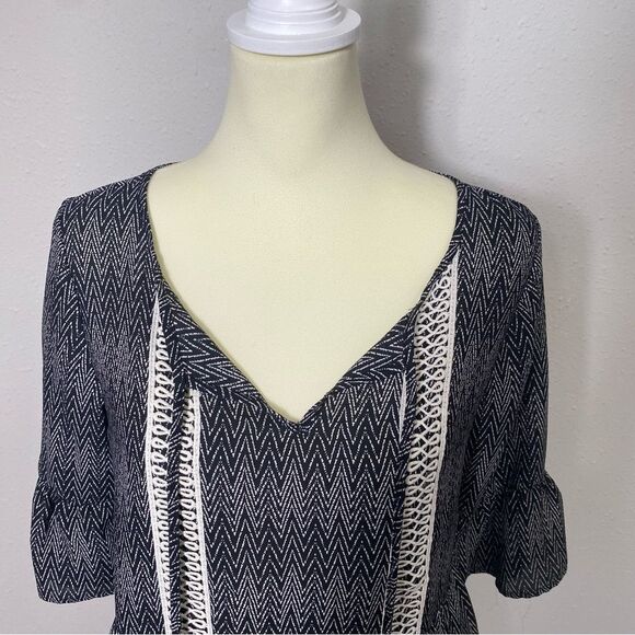 Maurices Lightweight Boho Embroidered Elastic Waist Blouse Women's Size XS - Picture 9 of 16